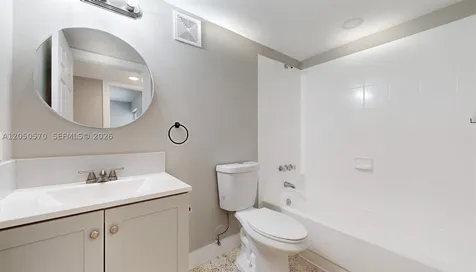 426 NW 13th Avenue Miami FL 33125