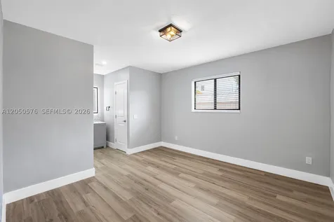 3481 SW 87th Court Miami FL 33165