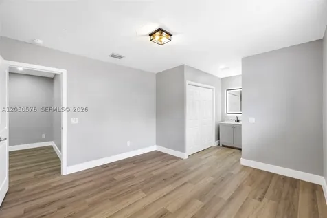 3481 SW 87th Court Miami FL 33165