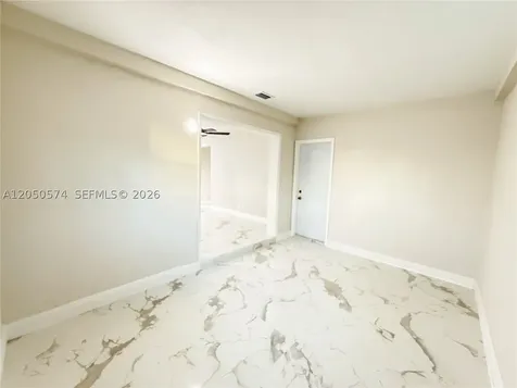 2401 SW 50th Terrace Plantation FL 33317