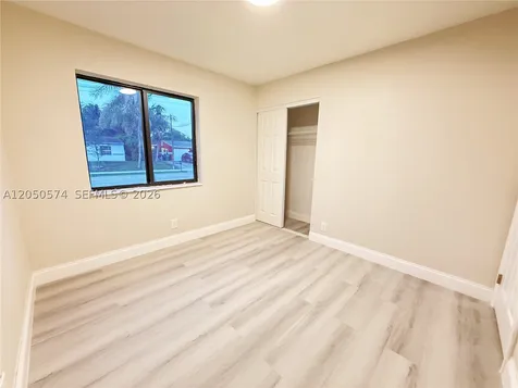 2401 SW 50th Terrace Plantation FL 33317