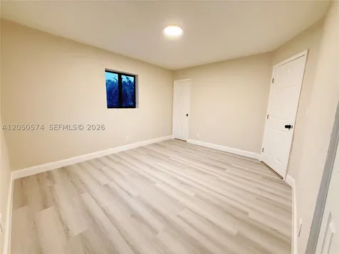 2401 SW 50th Terrace Plantation FL 33317