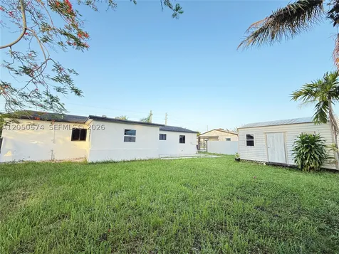 2401 SW 50th Terrace Plantation FL 33317