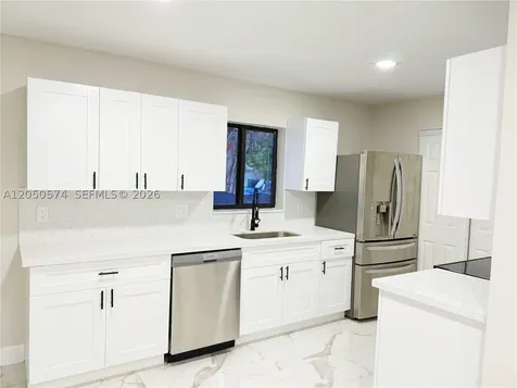2401 SW 50th Terrace Plantation FL 33317
