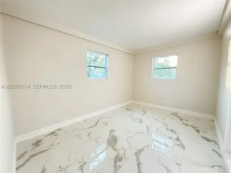 2401 SW 50th Terrace Plantation FL 33317