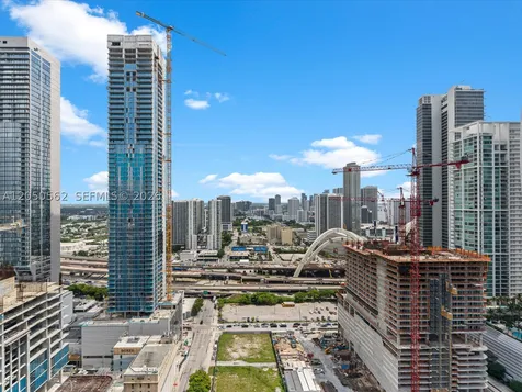 851 NE 1st Avenue Miami FL 33132