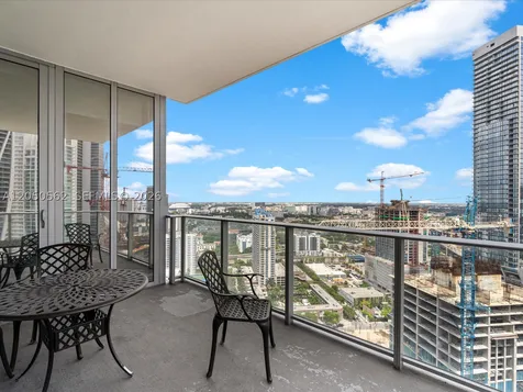 851 NE 1st Avenue Miami FL 33132