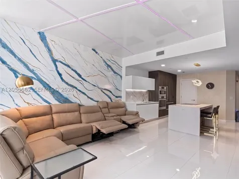 851 NE 1st Avenue Miami FL 33132