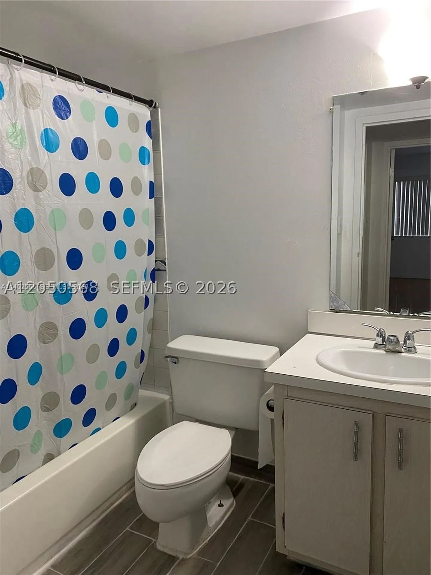 5841 Washington Street Hollywood FL 33023