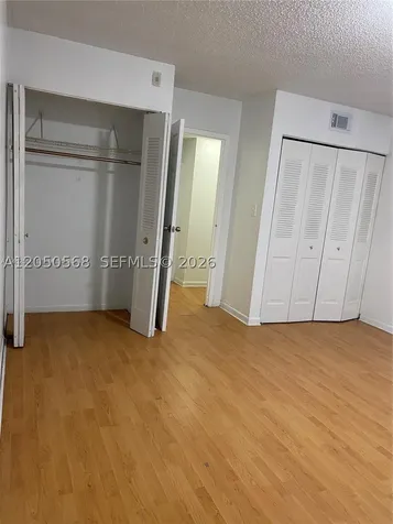 5841 Washington Street Hollywood FL 33023