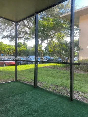 5841 Washington Street Hollywood FL 33023