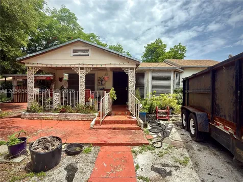 1053 NE 128th Street North Miami FL 33161