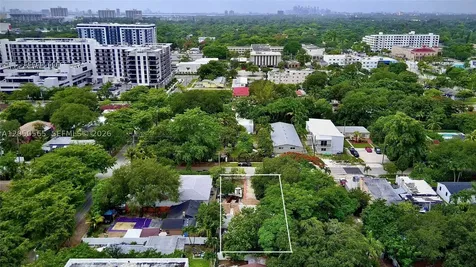1053 NE 128th Street North Miami FL 33161