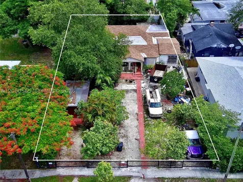 1053 NE 128th Street North Miami FL 33161