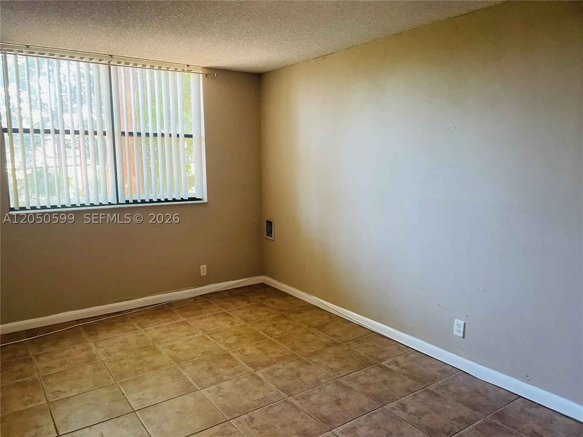 2401 Riverside Drive Coral Springs FL 33065