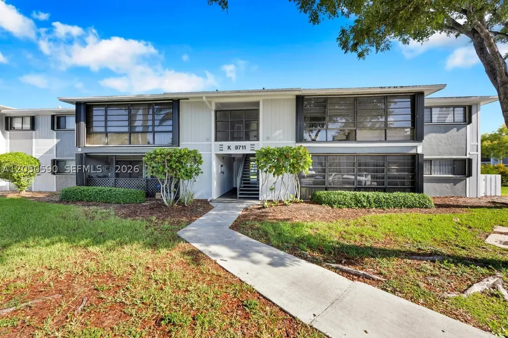9711 Hammocks Boulevard Miami FL 33196