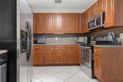 8932 SW 228th Lane Cutler Bay FL 33190