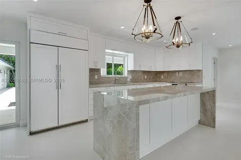 7107 SW 63rd Avenue South Miami FL 33143