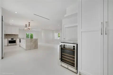 7107 SW 63rd Avenue South Miami FL 33143
