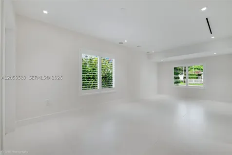 7107 SW 63rd Avenue South Miami FL 33143