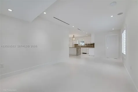 7107 SW 63rd Avenue South Miami FL 33143