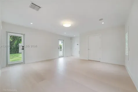 7107 SW 63rd Avenue South Miami FL 33143