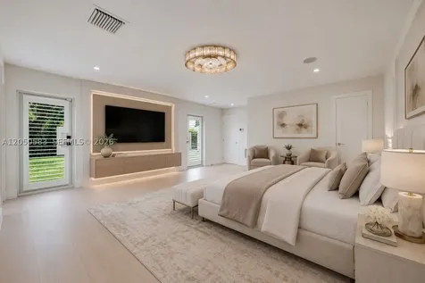 7107 SW 63rd Avenue South Miami FL 33143