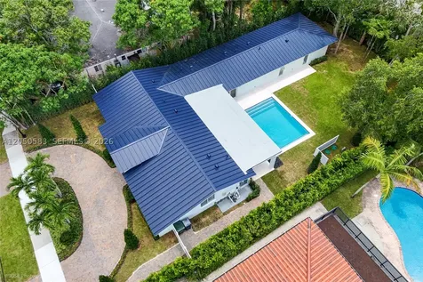 7107 SW 63rd Avenue South Miami FL 33143