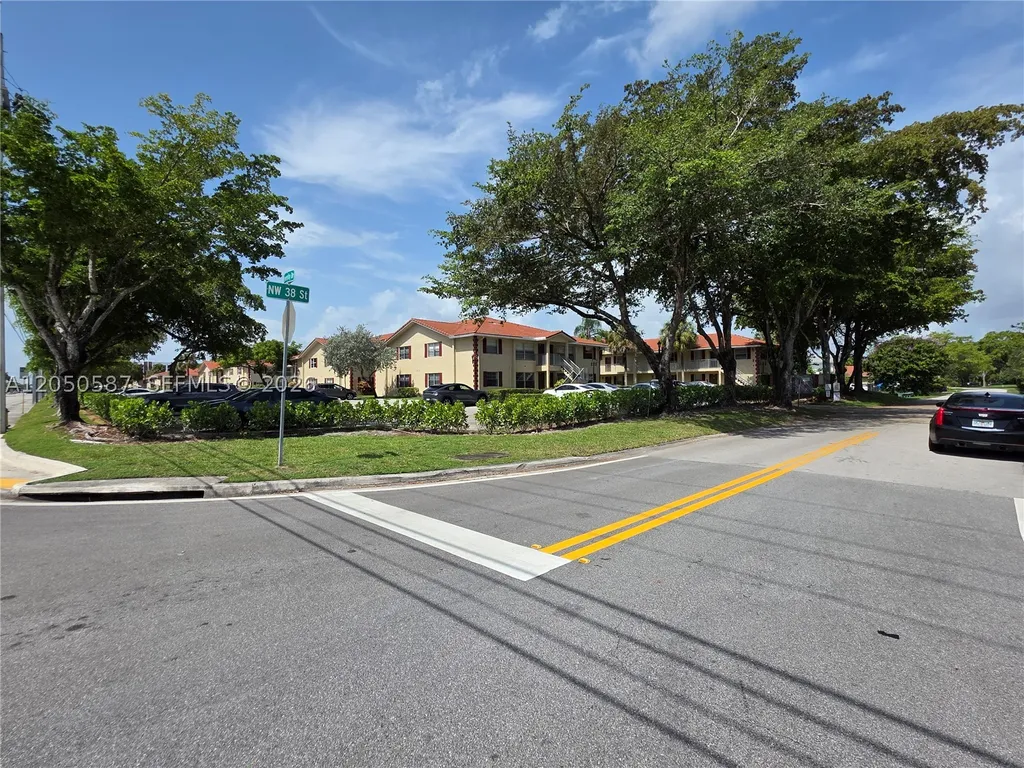 3790 N University Drive Coral Springs FL 33065