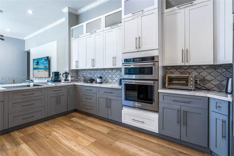 3855 Oak Ridge Circle Weston FL 33331