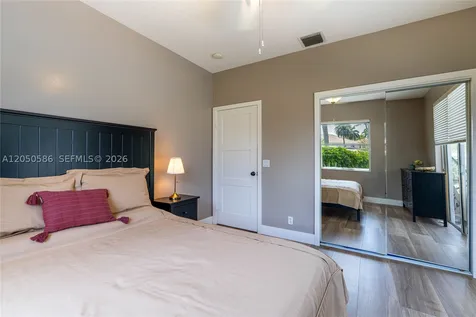3855 Oak Ridge Circle Weston FL 33331