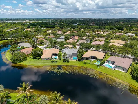 3855 Oak Ridge Circle Weston FL 33331