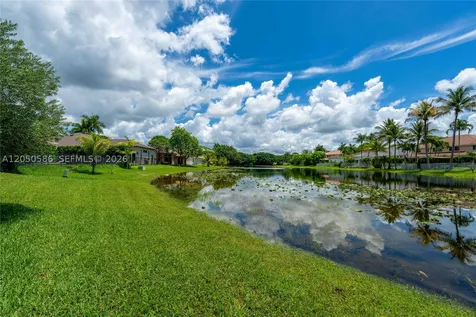 3855 Oak Ridge Circle Weston FL 33331