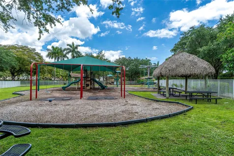 3855 Oak Ridge Circle Weston FL 33331