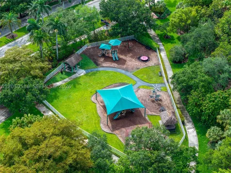 3855 Oak Ridge Circle Weston FL 33331