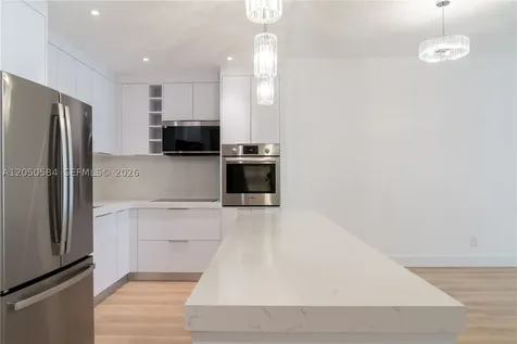 19390 Collins Avenue Sunny Isles Beach FL 33160