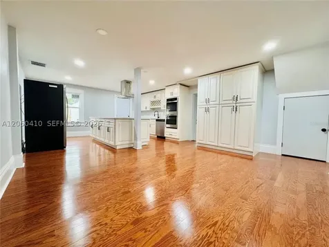 1017 E 19 Avenue Tampa FL 33605