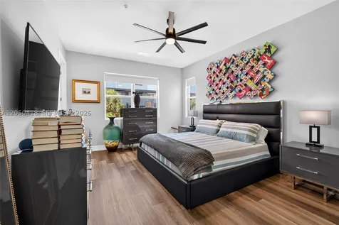 405 NE 35th Court Oakland Park FL 33334