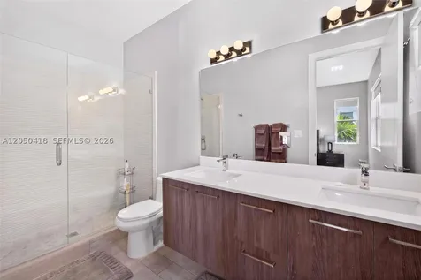 405 NE 35th Court Oakland Park FL 33334