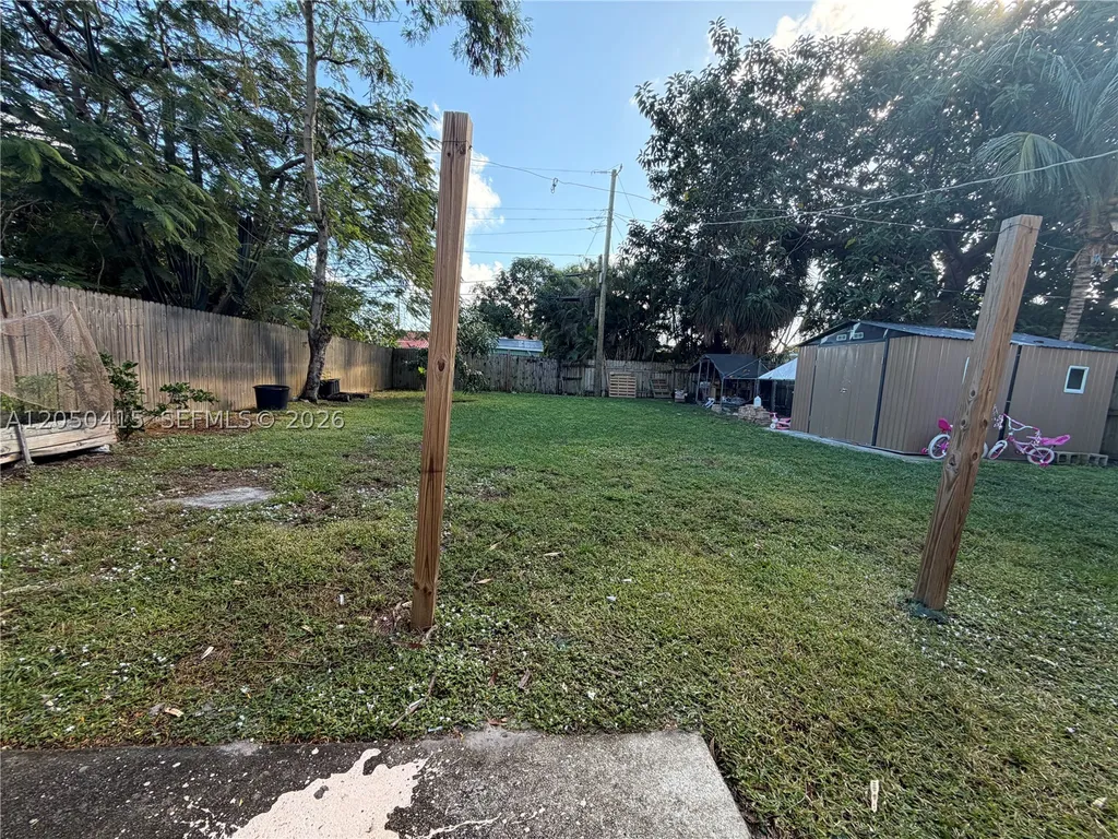 4280 N Dixie Highway Boca Raton FL 33431