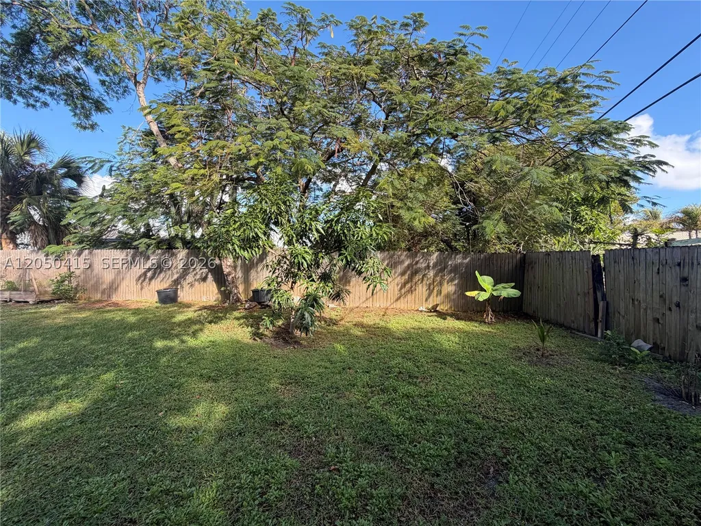 4280 N Dixie Highway Boca Raton FL 33431