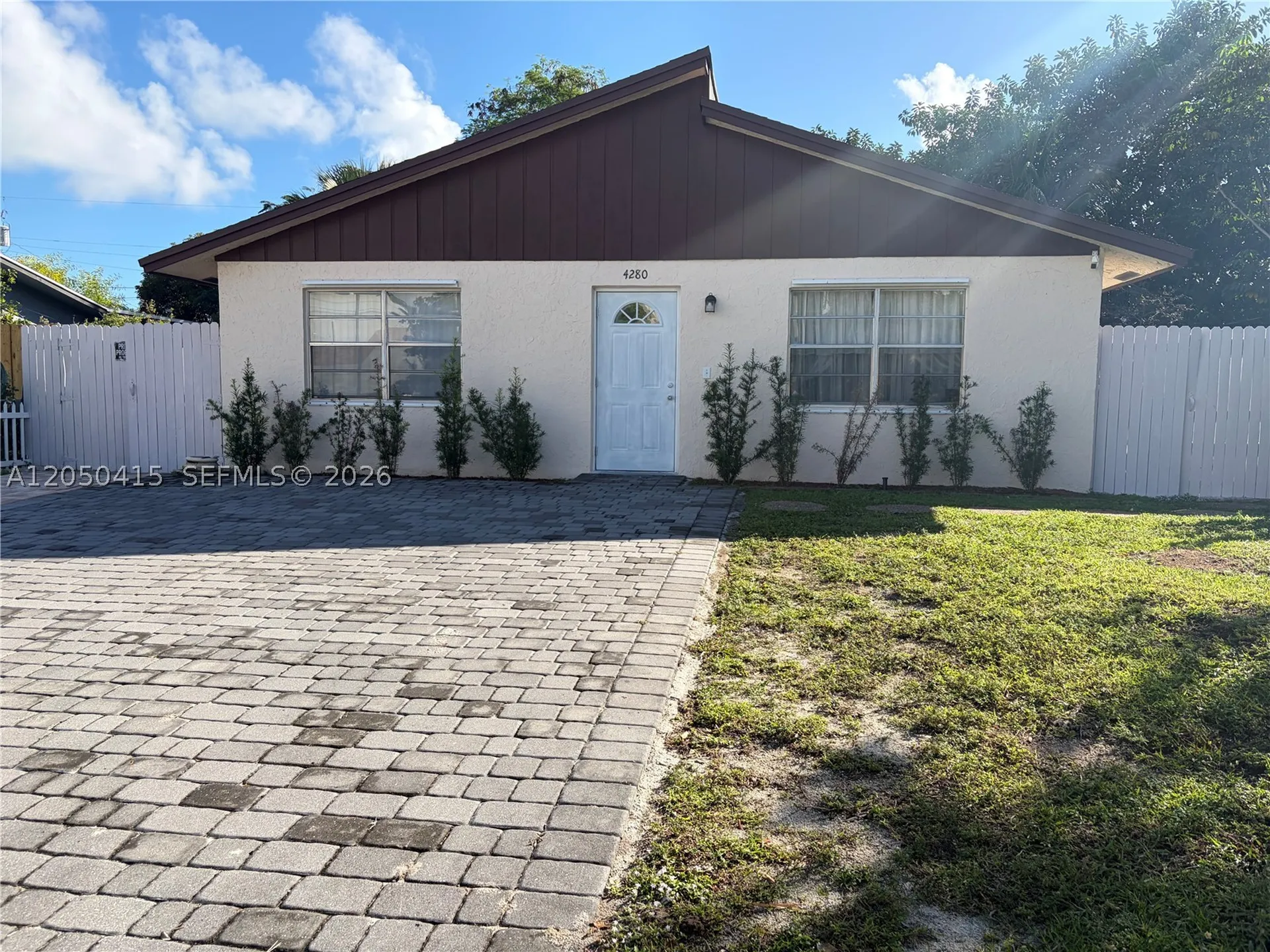 4280 N Dixie Highway Boca Raton FL 33431