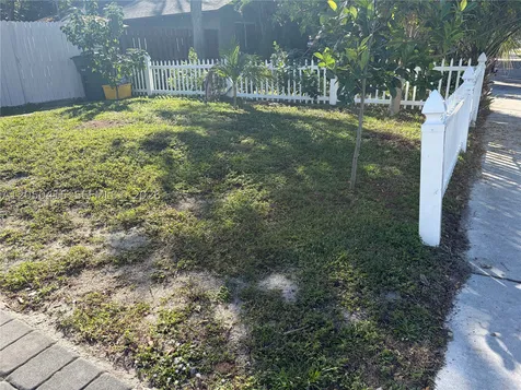 4280 N Dixie Highway Boca Raton FL 33431
