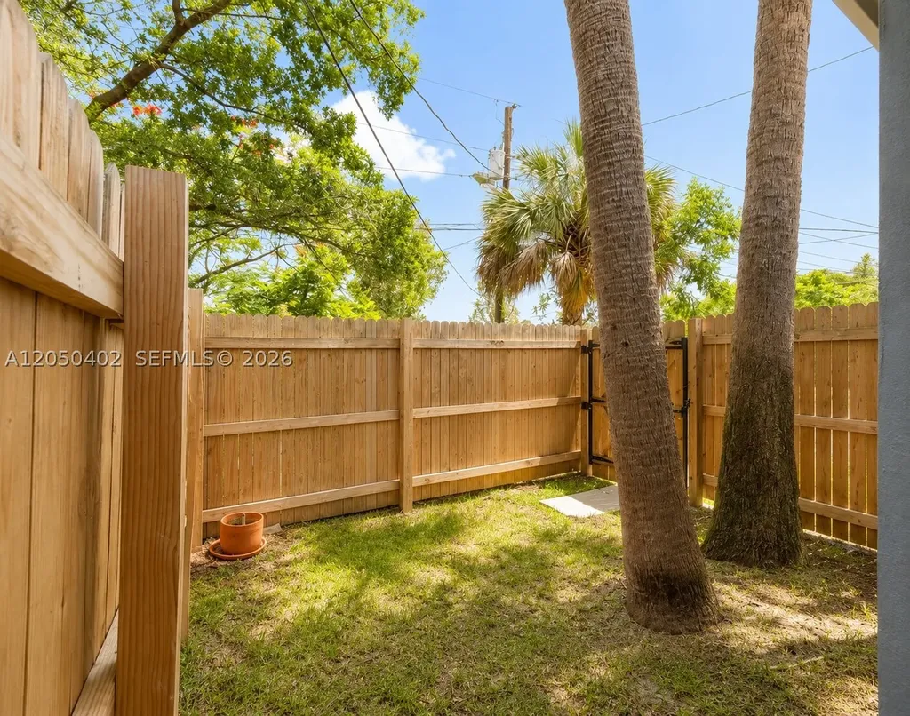 2511 SW 3rd Street Fort Lauderdale FL 33312
