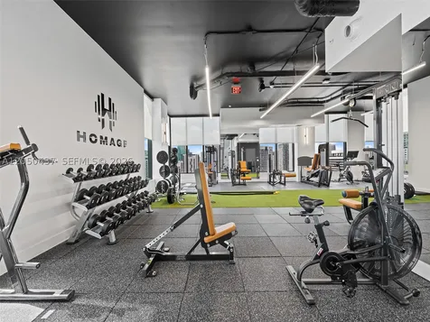 121 NE 5th Street Miami FL 33132