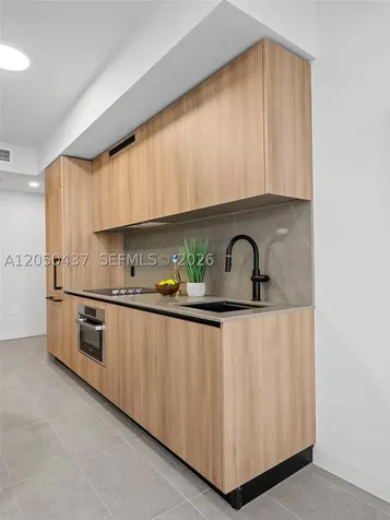 121 NE 5th Street Miami FL 33132