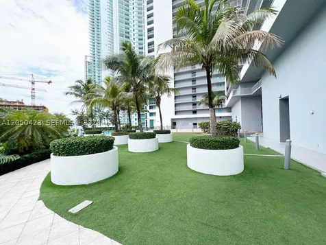 888 Biscayne Boulevard Miami FL 33132