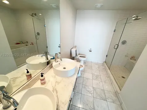 888 Biscayne Boulevard Miami FL 33132