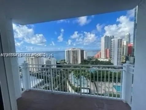 185 SE 14th Terrace Miami FL 33131