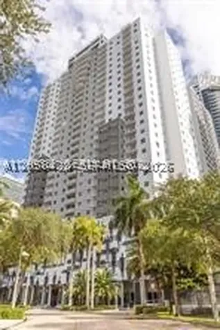 185 SE 14th Terrace Miami FL 33131